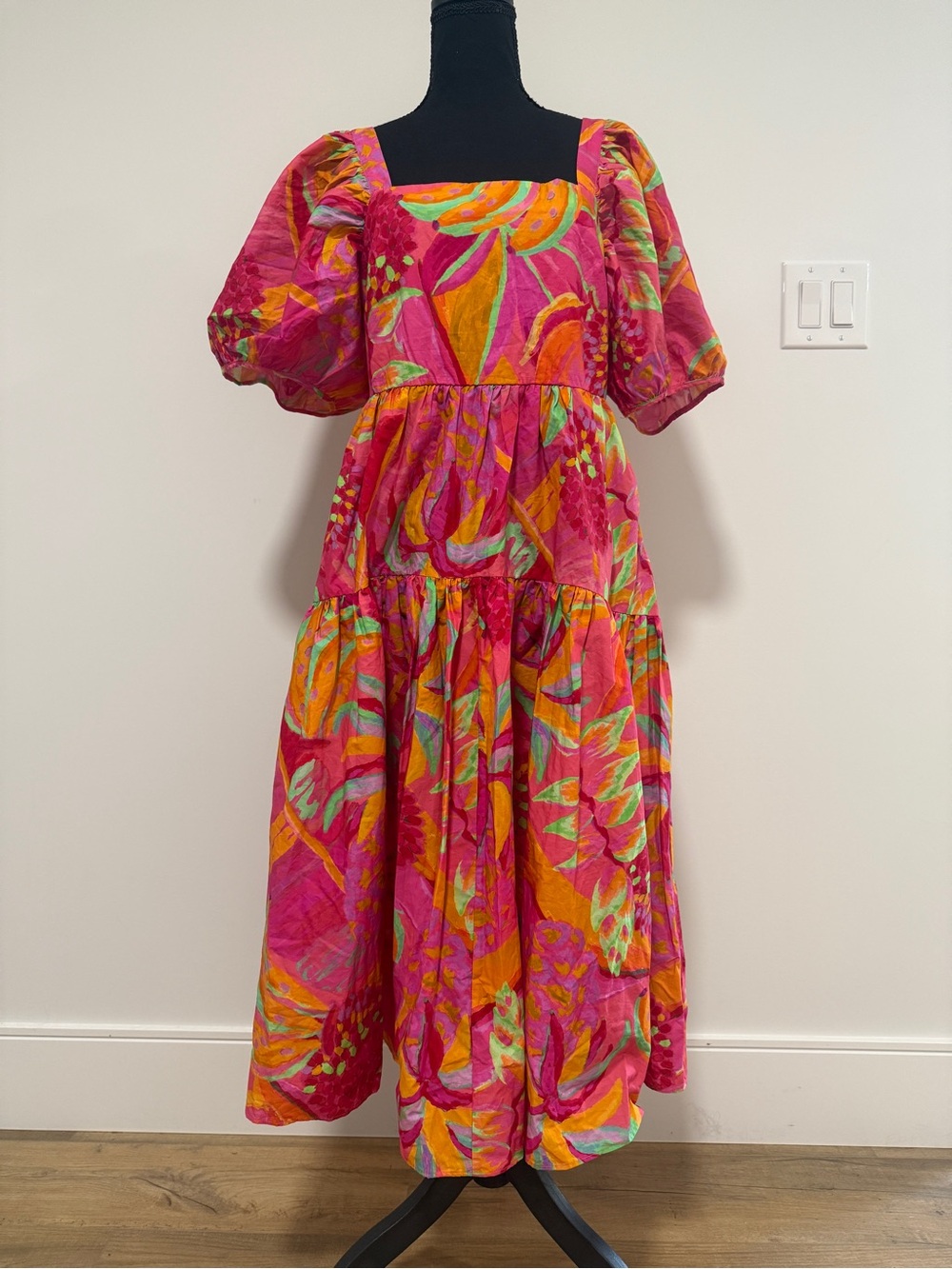 FARM Rio Fruit Brush Midi Dress NWT Size M 100% Organic Cotton Puff Sleeve